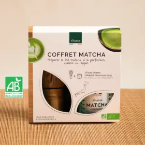 Anatae matcha gift box with 30 g ceremonial matcha tin and bamboo chasen visible through front cutouts